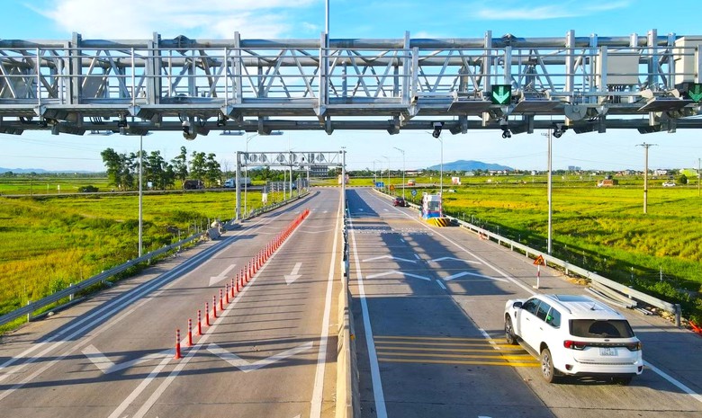Ph&ecirc; b&igrave;nh li&ecirc;n danh nh&agrave; thầu chậm triển khai hệ thống ITS tr&ecirc;n cao tốc Quy Nhơn - Ch&iacute; Thạnh - Ảnh 1.