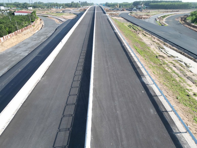 Loạt cao tốc, vành đai và đường tỉnh kết nối sân bay Long Thành đang triển khai ra sao? - Ảnh 3.