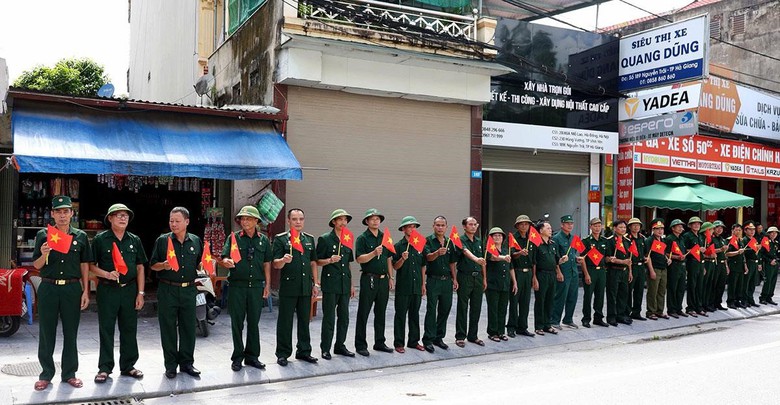 Tuy&ecirc;n Quang tổ chức đưa c&aacute;c h&agrave;i cốt liệt sĩ về nghĩa trang Vị Xuy&ecirc;n - Ảnh 5.