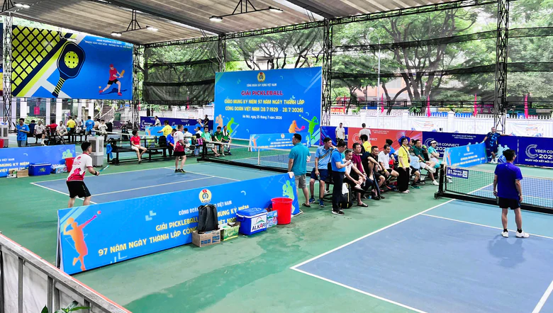 Sôi nổi giải Pickleball chào mừng kỷ niệm 97 năm Ngày thành lập Công đoàn Việt Nam - Ảnh 3.