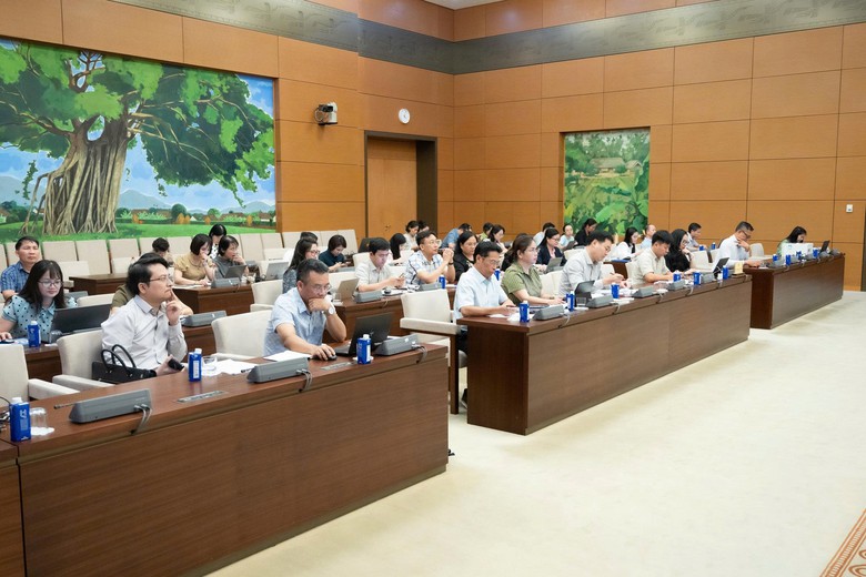 Ủy ban Thường vụ Quốc hội cho &yacute; kiến về định hướng sửa đổi Luật Đất đai năm 2024 - Ảnh 21.