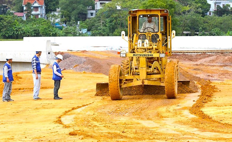 Sơn La đề xuất được giao đầu tư mở rộng cao tốc H&ograve;a B&igrave;nh - Mộc Ch&acirc;u l&ecirc;n 4 l&agrave;n xe - Ảnh 1.