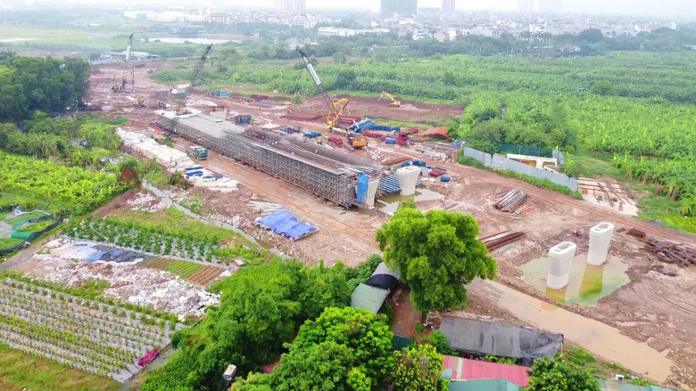 Tiến độ 7 cầu vượt s&ocirc;ng Hồng ở H&agrave; Nội đang tới đ&acirc;u? - Ảnh 1.