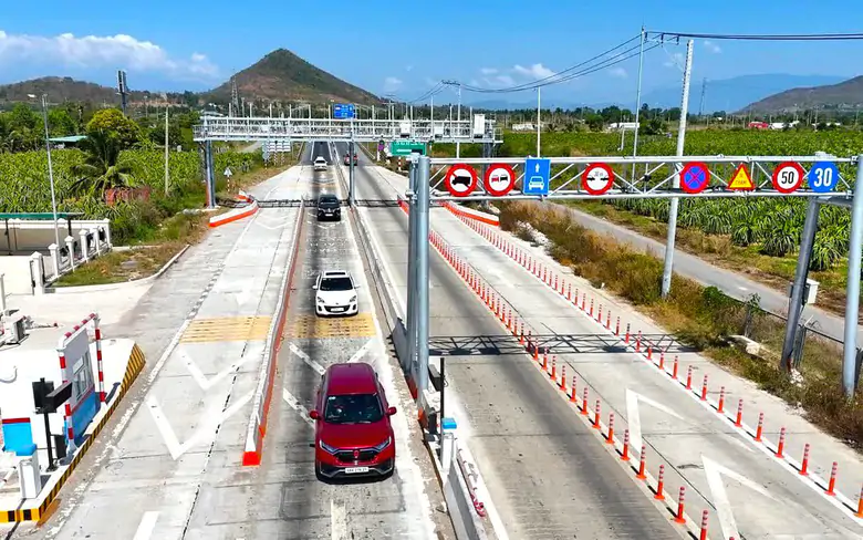 Thu ph&iacute; cao tốc Quảng Ng&atilde;i - Nha Trang từ 14 / 8 / 2026: Những điều cần biết - Ảnh 2.