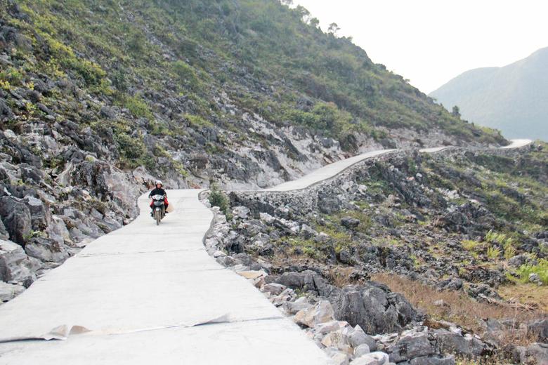 Những &ldquo;con đường đo&agrave;n kết&rdquo; ở Khau Vai - Ảnh 2.