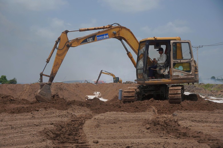 Cần Thơ mở mỏ c&aacute;t phục vụ cao tốc Ch&acirc;u Đốc - Cần Thơ - S&oacute;c Trăng - Ảnh 3.