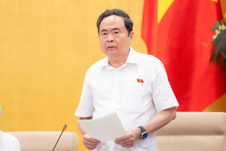 Chủ tịch Quốc hội: Kh&ocirc;ng coi tr&igrave;nh xong hồ sơ l&agrave; ho&agrave;n th&agrave;nh nhiệm vụ, mỗi lần tiếp thu, chỉnh l&yacute; phải l&agrave;m dự thảo r&otilde; hơn, khả thi hơn - Ảnh 1.