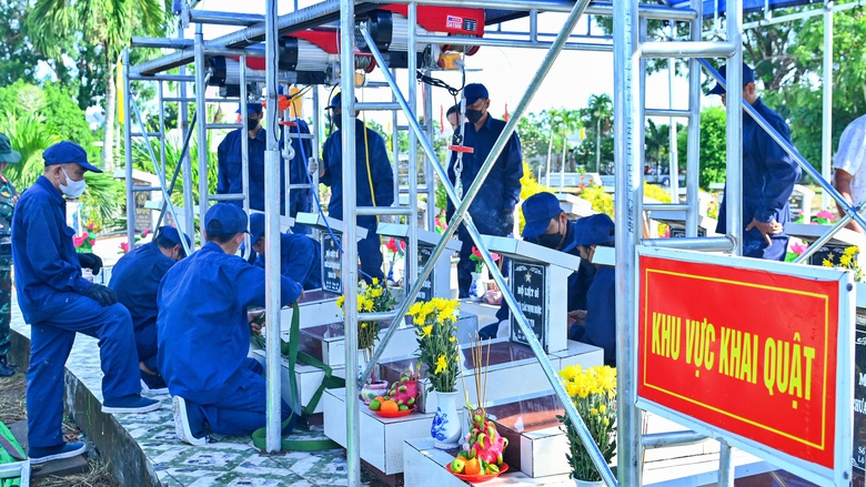 Cà Mau: Khai quật, lấy mẫu sinh phẩm xác định danh tính 263 liệt sĩ chưa xác định được thông tin - Ảnh 1.