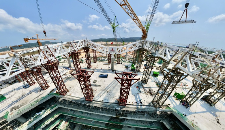 3.600 kỹ sư, c&ocirc;ng nh&acirc;n đẩy nhanh tiến độ mở rộng Cảng h&agrave;ng kh&ocirc;ng quốc tế Ph&uacute; Quốc - Ảnh 7.