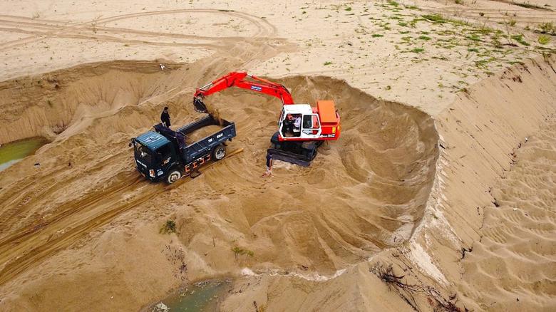 Bộ X&acirc;y dựng đề xuất giao đầu mối điều phối vật liệu thi c&ocirc;ng cao tốc khu vực ĐBSCL - Ảnh 1.