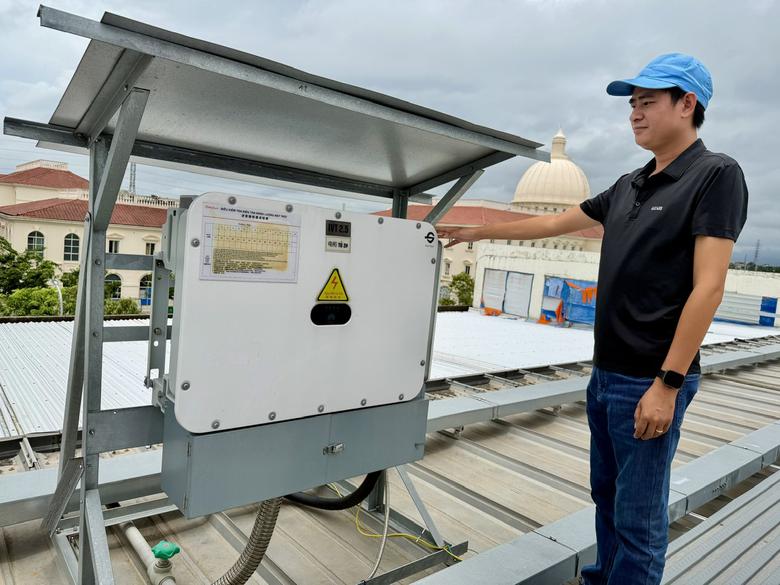Điện mặt trời m&aacute;i nh&agrave;: Từ khoản tiết kiệm đến "tấm hộ chiếu xanh" của doanh nghiệp - Ảnh 4.