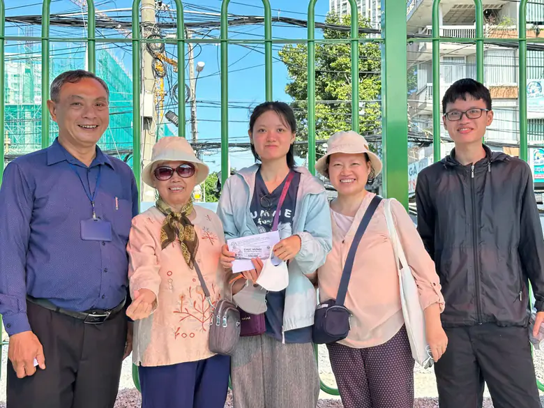 TP.HCM bốc thăm tri &acirc;n h&agrave;nh kh&aacute;ch đi xe bu&yacute;t, trao 80 phần qu&agrave; may mắn - Ảnh 4.