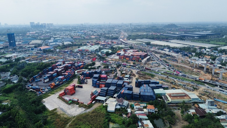 Doanh nghiệp "gánh" chi phí logistics kỷ lục, kỳ vọng hạ tầng tạo đột phá - Ảnh 3.