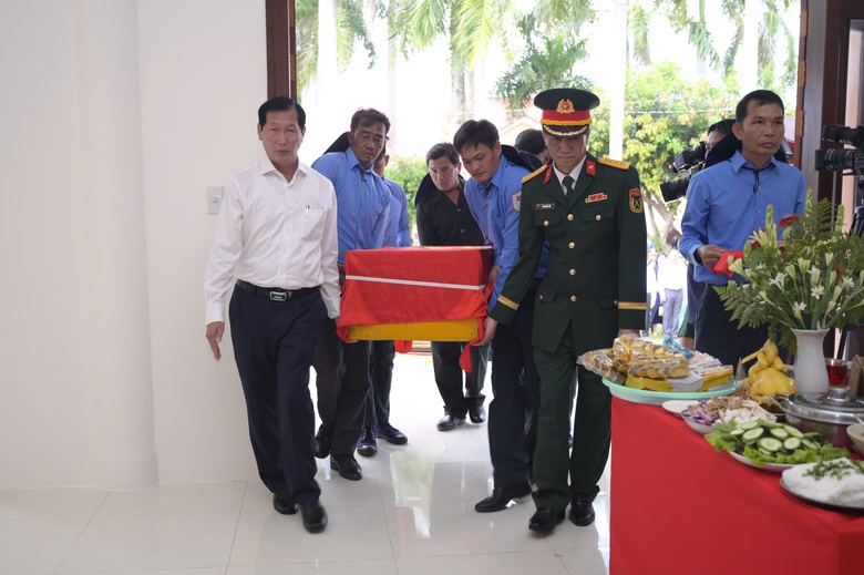 An Giang t&igrave;m kiếm, quy tập 170 h&agrave;i cốt liệt sĩ - Ảnh 2.