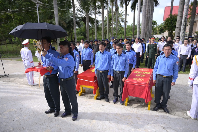 An Giang t&igrave;m kiếm, quy tập 170 h&agrave;i cốt liệt sĩ - Ảnh 3.