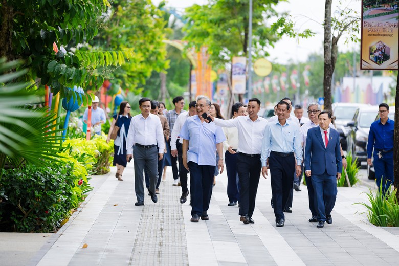 Không gian phát triển mới và bài toán kiến tạo đô thị dẫn dắt tăng trưởng của Vĩnh Long - Ảnh 2.