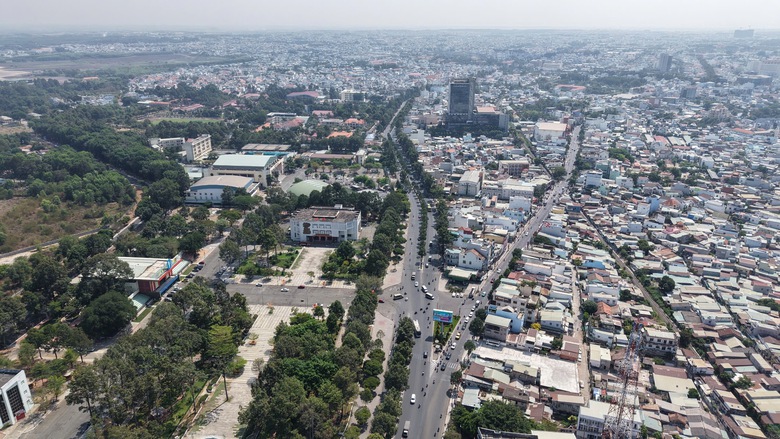 Đồng Nai tăng trưởng gần 10%, tạo động lực bứt ph&aacute; trong giai đoạn ph&aacute;t triển mới - Ảnh 1.