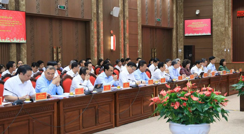 Tổng B&iacute; thư, Chủ tịch nước: H&agrave; Nội phải biến mọi nguồn lực th&agrave;nh động lực tăng trưởng mới - Ảnh 2.