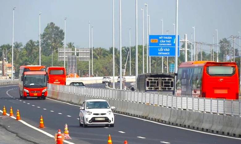 Cao tốc Mỹ Thuận - Cần Thơ được ph&eacute;p lưu th&ocirc;ng tốc độ tối đa 80 km/h - Ảnh 1.