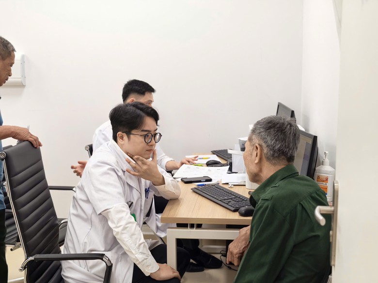 Chiều 9/7, Bệnh viện Hữu nghị Việt Đức cơ sở Ninh Bình chính thức hoạt động - Ảnh 3.