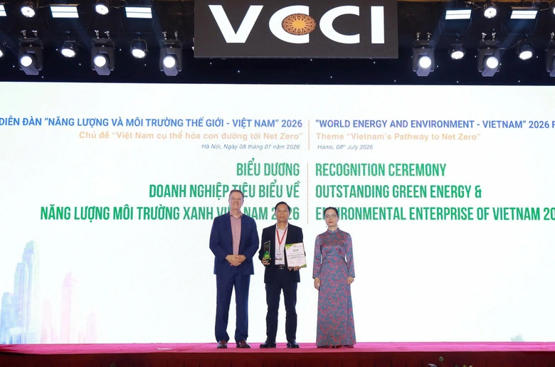 Phục Hưng Holdings nhận danh hiệu doanh nghiệp ti&ecirc;u biểu về năng lượng m&ocirc;i trường xanh 2026 - Ảnh 1.