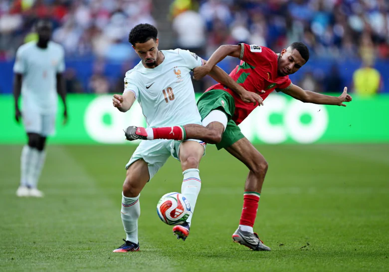 Ph&aacute;p thắng Morocco 2 - 0 , tiến v&agrave;o b&aacute;n kết World Cup 2026 - Ảnh 1.