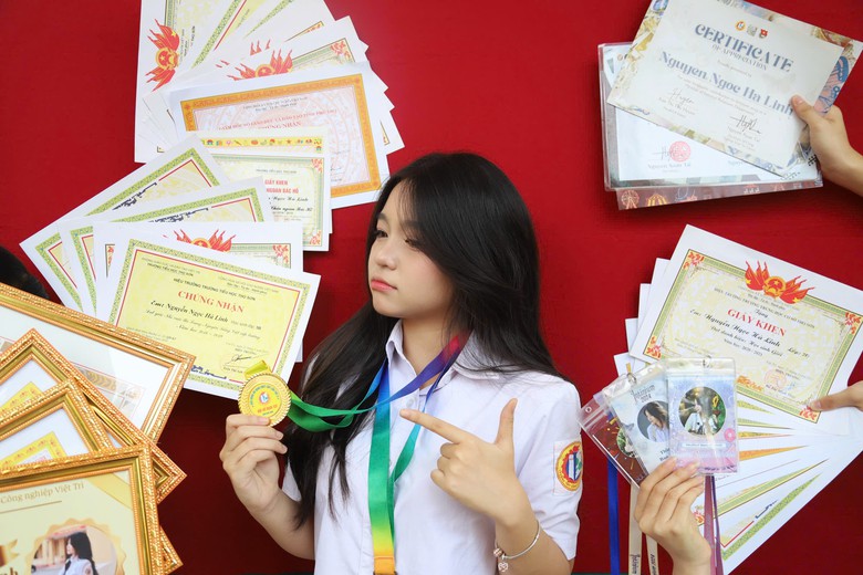 Th&iacute; sinh n&ecirc;n chọn ng&agrave;nh hay chọn trường trước biến động thị trường lao động? - Ảnh 2.