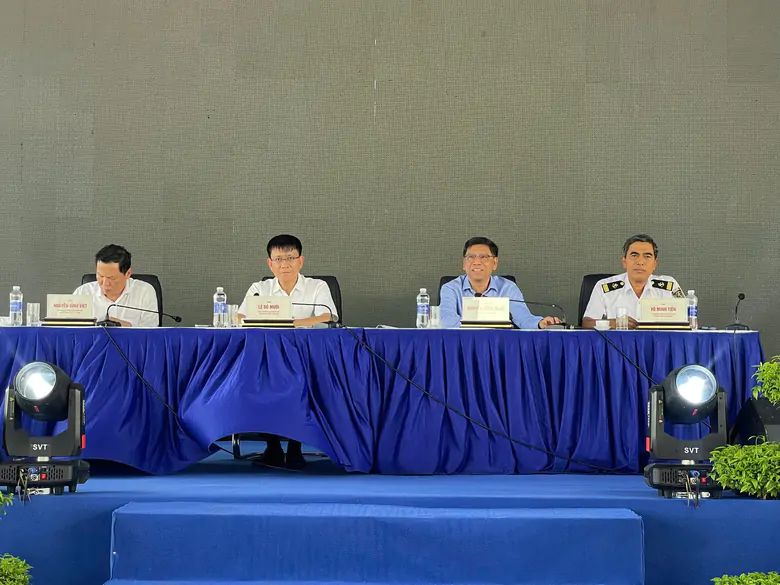 Đối thoại gỡ vướng cho nhiều cho doanh nghiệp h&agrave;ng hải - Ảnh 5.