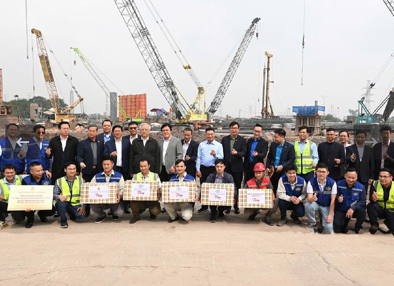 Phát động tháng công nhân, tháng hành động về vệ sinh an toàn lao động năm 2027 - Ảnh 1.