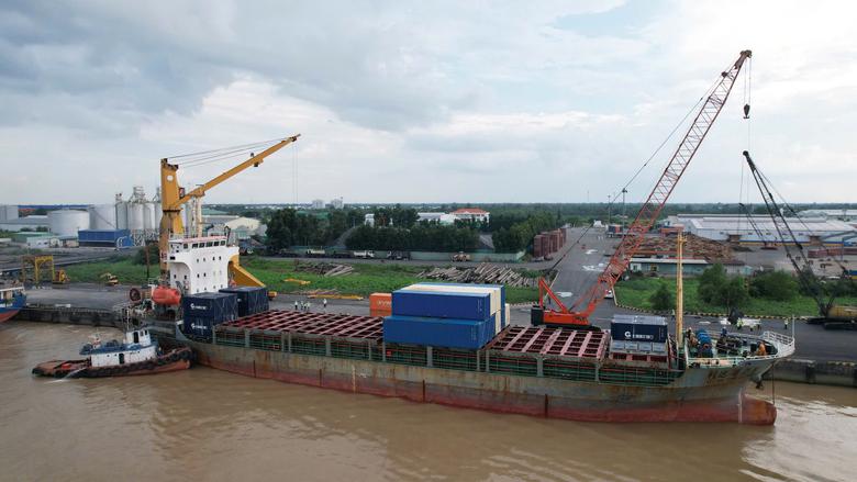 Cần Thơ mở cửa tuyến container quốc tế trực tiếp với Trung Quốc - Ảnh 2.