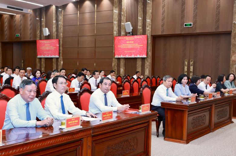 Hà Nội kiện toàn Sở Xây dựng mới, ông Võ Nguyên Phong làm Giám đốc - Ảnh 1.