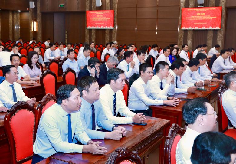 H&agrave; Nội điều động, bổ nhiệm loạt c&aacute;n bộ l&atilde;nh đạo sở, x&atilde;, phường - Ảnh 1.