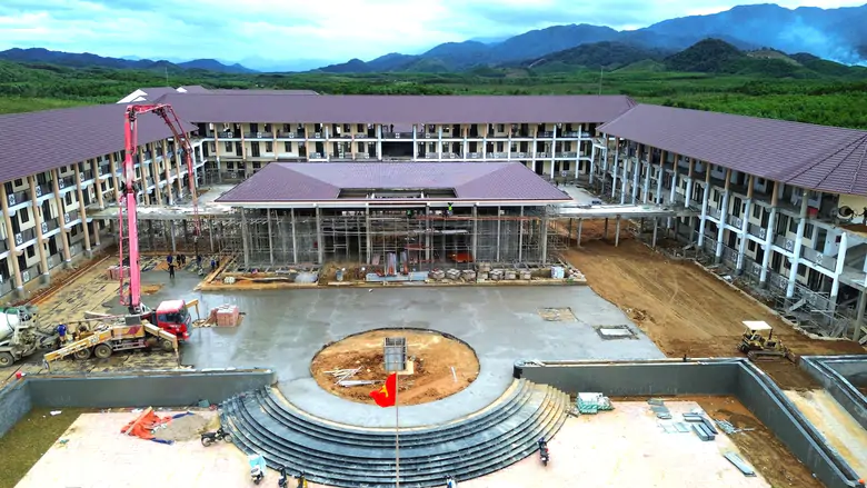 To&agrave;n cảnh trường nội tr&uacute; li&ecirc;n cấp khu vực bi&ecirc;n giới ở Huế trước ng&agrave;y ho&agrave;n th&agrave;nh - Ảnh 2.
