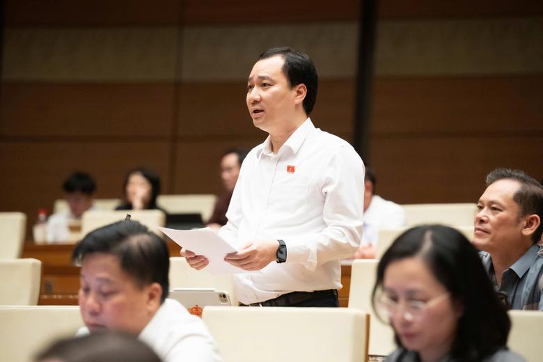 Đại biểu Quốc hội đề nghị x&aacute;c định ti&ecirc;u ch&iacute; cụ thể c&ocirc;ng tr&igrave;nh phải thi tuyển kiến tr&uacute;c - Ảnh 2.