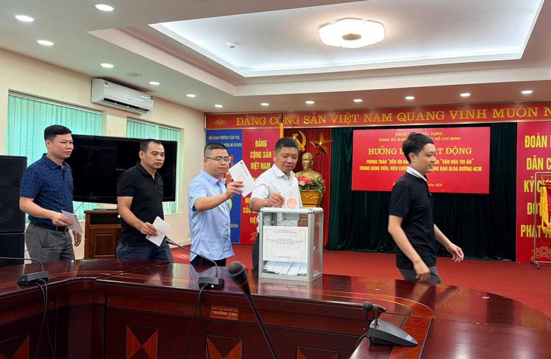 Ban QLDA đường Hồ Ch&iacute; Minh ph&aacute;t động phong tr&agrave;o "Đền ơn đ&aacute;p nghĩa", lan toả văn ho&aacute; tri &acirc;n - Ảnh 8.