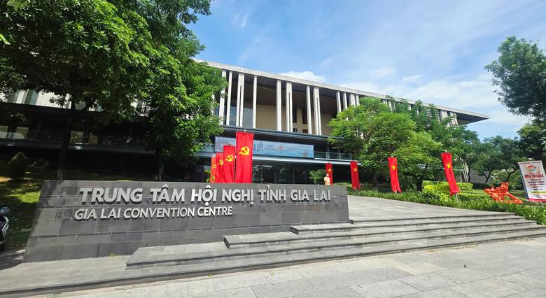 Hội thảo về liên kết hạ tầng, phát triển du lịch miền Trung - Tây Nguyên tại Gia Lai - Ảnh 2.