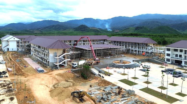 To&agrave;n cảnh trường nội tr&uacute; li&ecirc;n cấp khu vực bi&ecirc;n giới ở Huế trước ng&agrave;y ho&agrave;n th&agrave;nh - Ảnh 11.