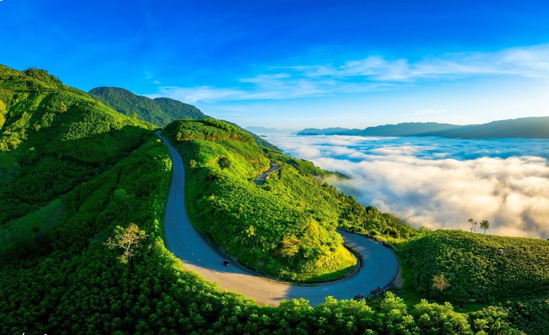 X&acirc;y &ldquo;đường băng&rdquo; để du lịch miền Trung - T&acirc;y Nguy&ecirc;n bứt tốc - Ảnh 1.