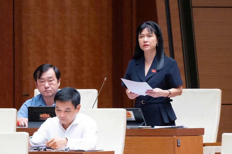 Bộ trưởng Xây dựng tường minh nguyên nhân tăng vốn đường sắt Lào Cai - Hà Nội - Hải Phòng - Ảnh 2.
