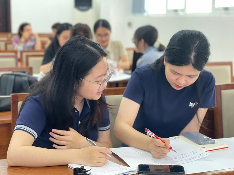 Loạt trường đại học sư phạm c&ocirc;ng bố điểm chuẩn - Ảnh 1.