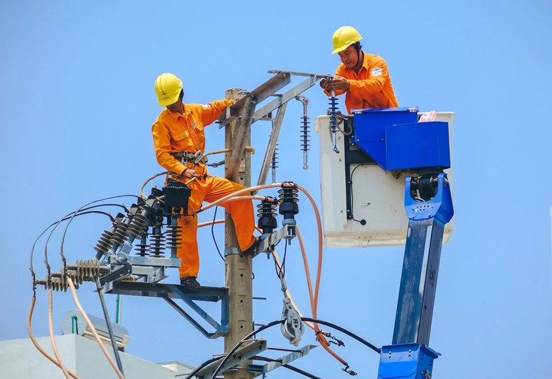 EVN đẩy nhanh tiến độ Dự &aacute;n LNG Quảng Trạch III - Ảnh 1.