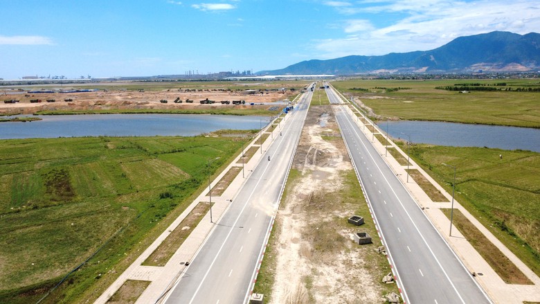 Vũng Áng chạy đua giải bài toán chống ngập trước mùa mưa - Ảnh 1.