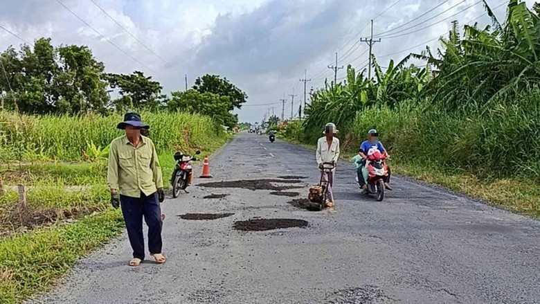 Tăng tốc sửa chữa mặt đường Quốc lộ 1 qua C&agrave; Mau - Ảnh 5.