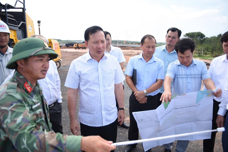 Cao tốc TP.HCM - Thủ Dầu Một - Chơn Th&agrave;nh qua Đồng Nai đua về đ&iacute;ch v&agrave;o 31/12 - Ảnh 1.