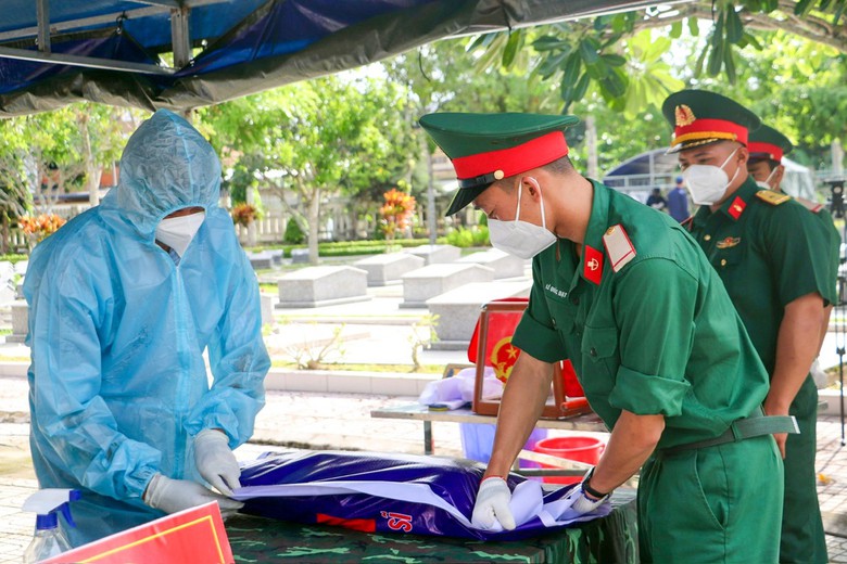 Viện Khoa học h&igrave;nh sự tiếp nhận 471 mẫu h&agrave;i cốt liệt sĩ phục vụ gi&aacute;m định ADN - Ảnh 2.