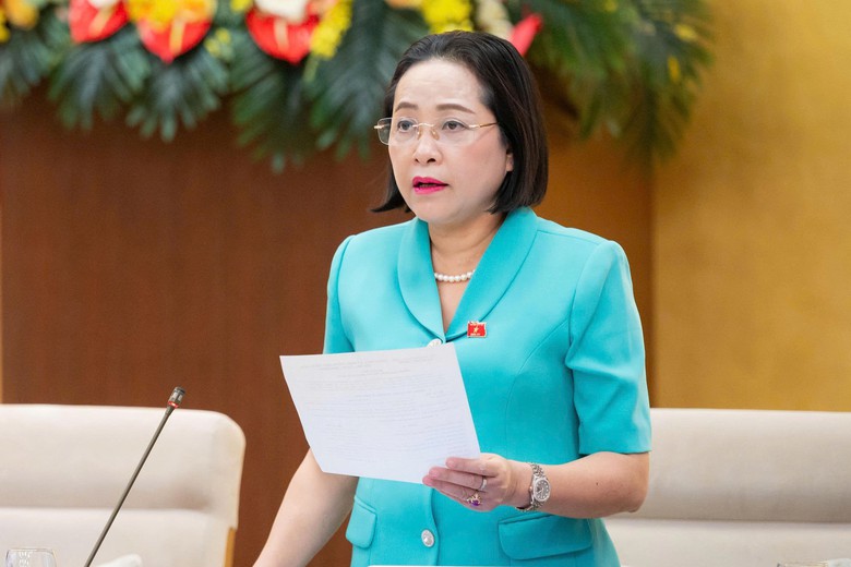 Kiểm soát chặt xuất bản phẩm về lịch sử, lãnh tụ trước khi phát hành - Ảnh 3.