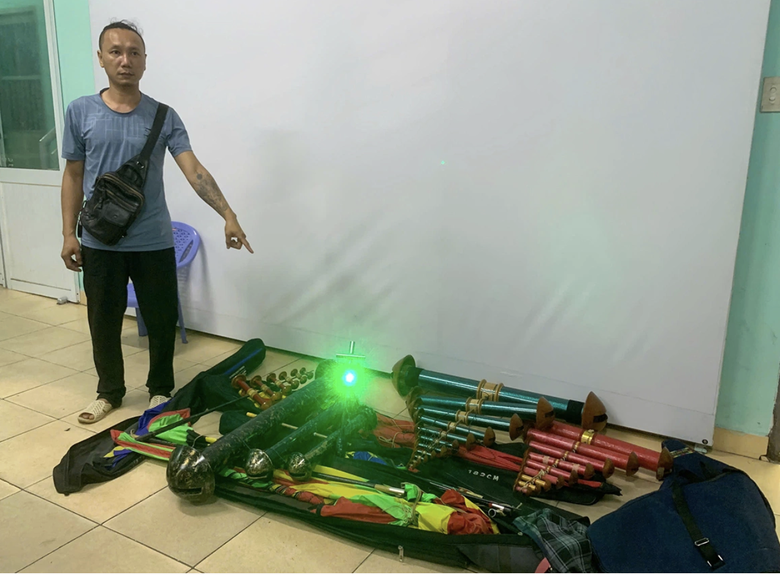 Ba người thả diều khiến 21 chuyến bay bị ảnh hưởng tại T&acirc;n Sơn Nhất - Ảnh 1.