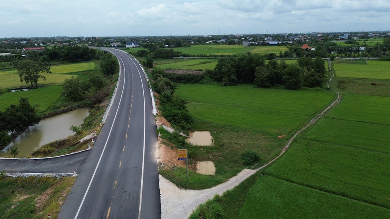 Cuối th&aacute;ng 9/2026, ho&agrave;n th&agrave;nh thi c&ocirc;ng đường Hồ Ch&iacute; Minh đoạn Chơn Th&agrave;nh - Đức H&ograve;a  - Ảnh 3.