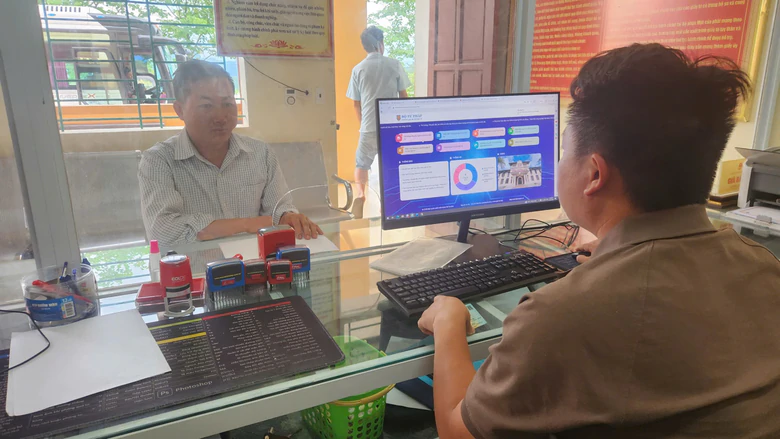 Gỡ điểm nghẽn hạ tầng c&ocirc;ng nghệ, th&uacute;c đẩy chuyển đổi số ở Nghệ An - Ảnh 2.