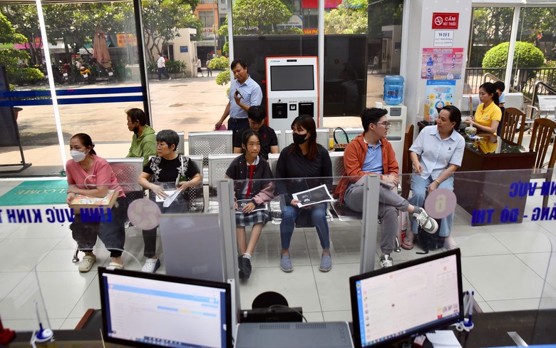 TP.HCM dùng dữ liệu để điều hành 168 xã, phường, đặc khu - Ảnh 2.